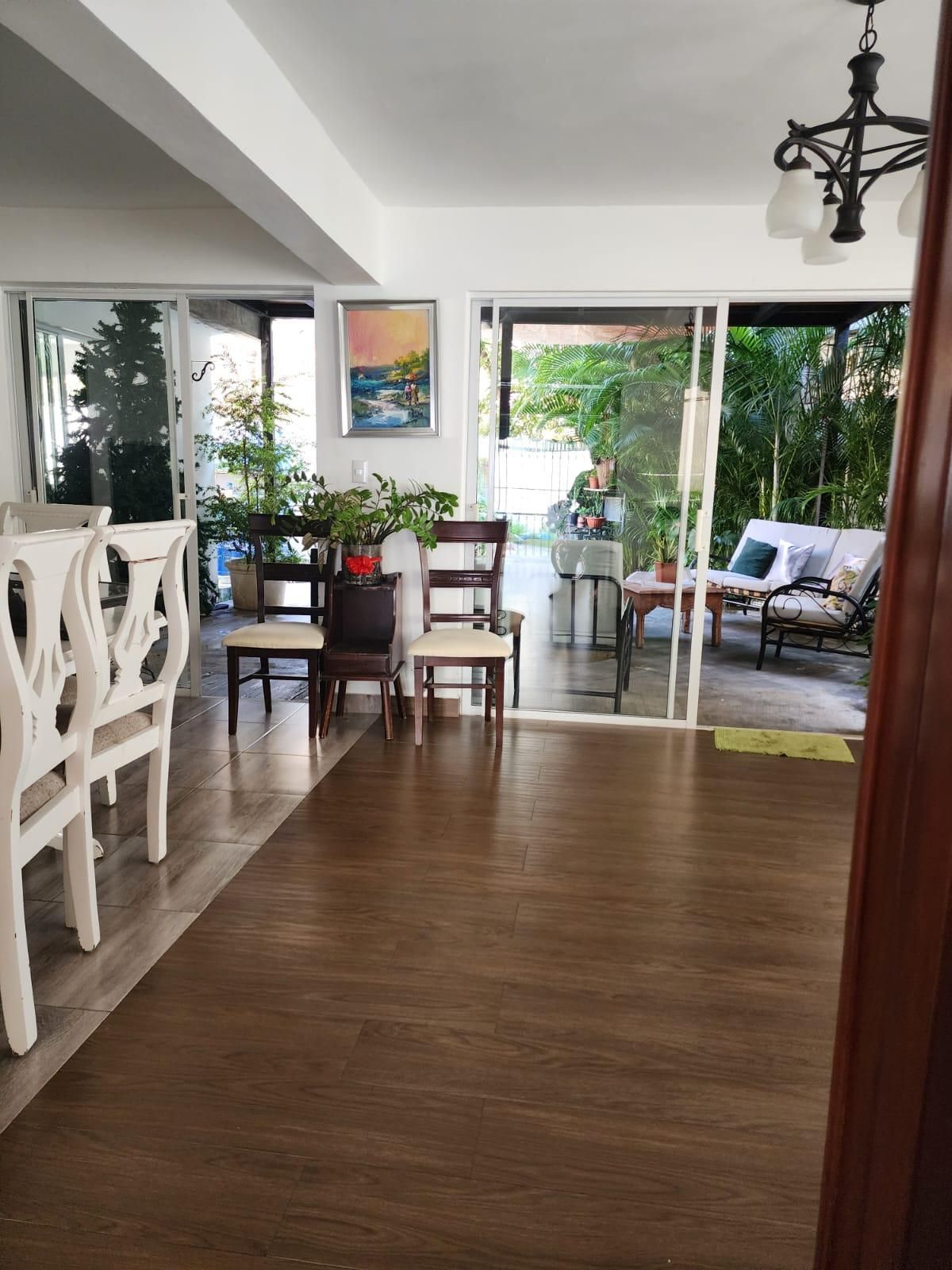 House in Av. Independencia — photo 5 of 5
